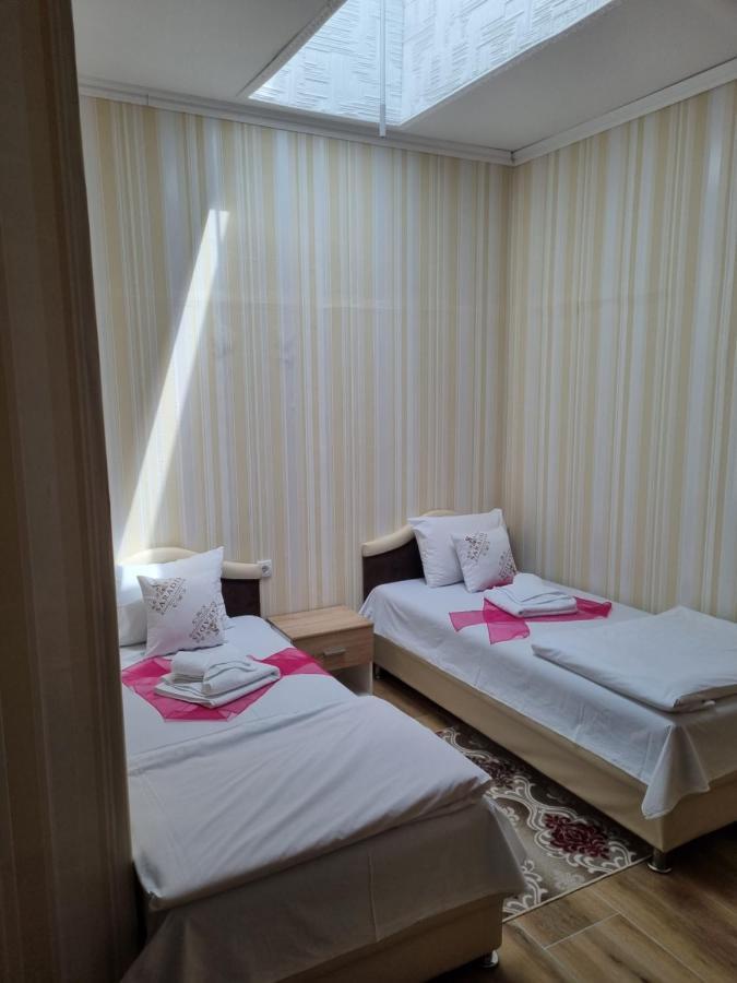 Garni Hotel Saradis Kruševac Esterno foto