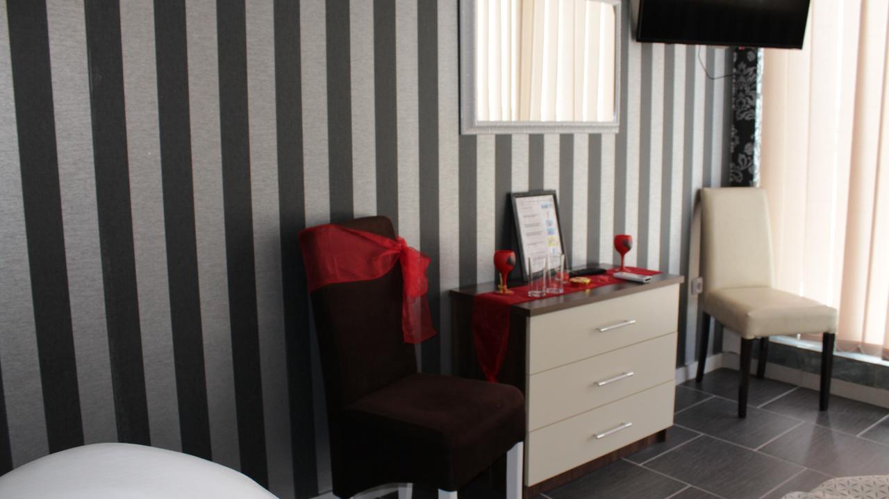 Garni Hotel Saradis Kruševac Esterno foto