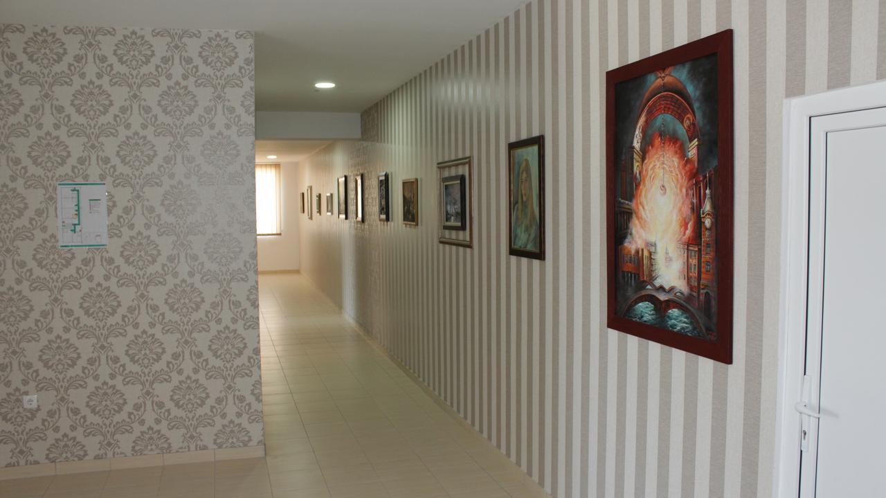 Garni Hotel Saradis Kruševac Esterno foto