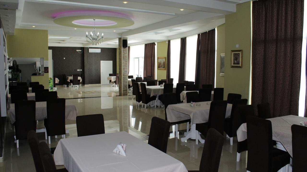 Garni Hotel Saradis Kruševac Esterno foto