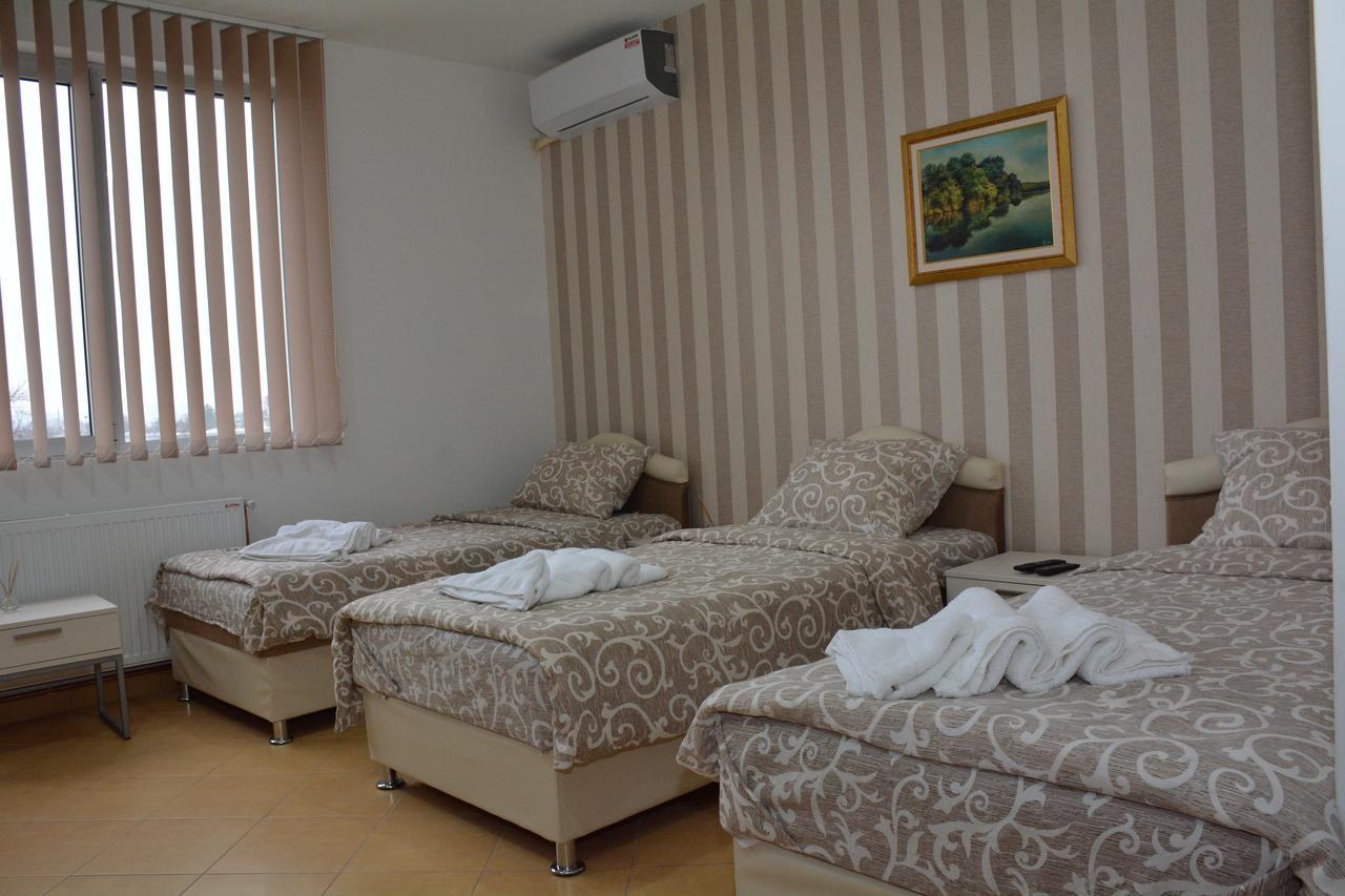 Garni Hotel Saradis Kruševac Esterno foto