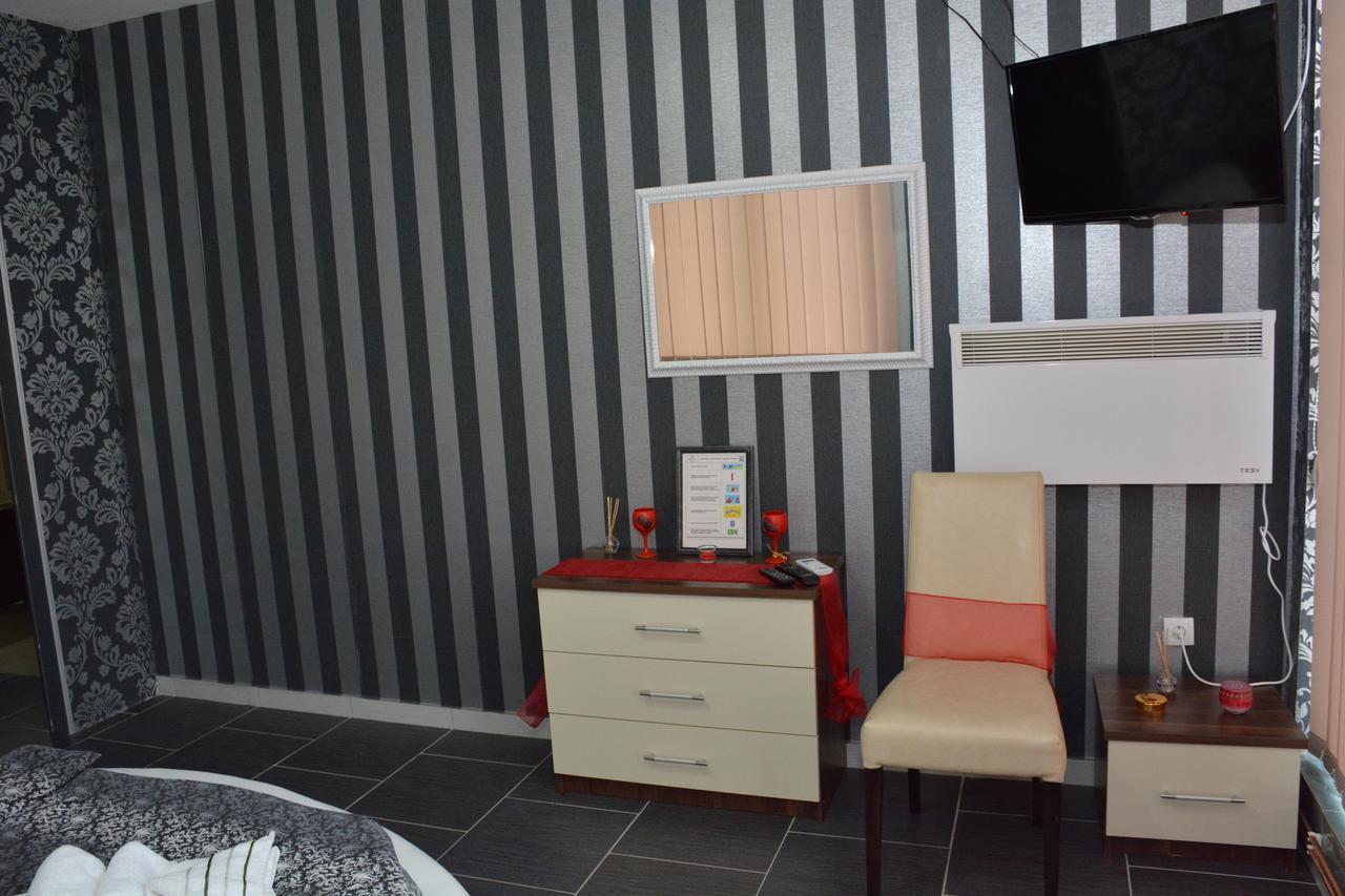 Garni Hotel Saradis Kruševac Esterno foto