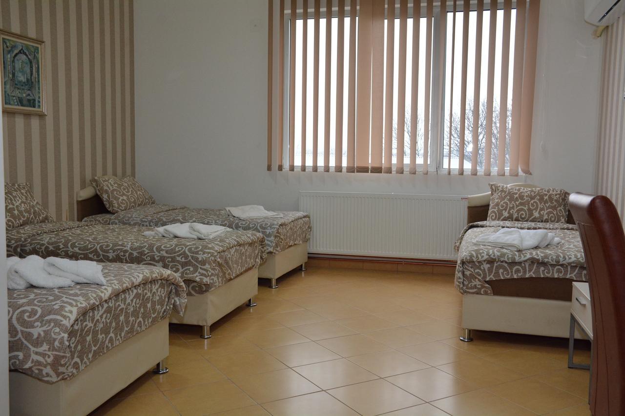 Garni Hotel Saradis Kruševac Esterno foto