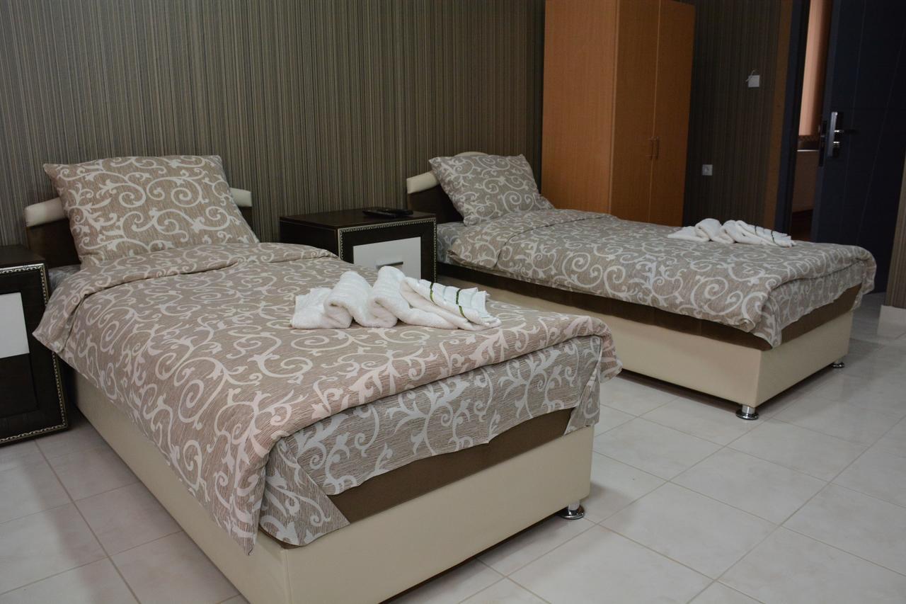 Garni Hotel Saradis Kruševac Esterno foto
