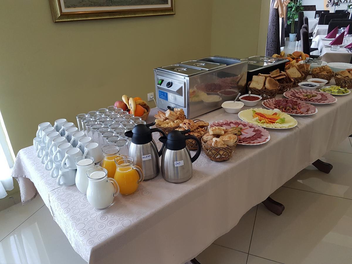 Garni Hotel Saradis Kruševac Esterno foto