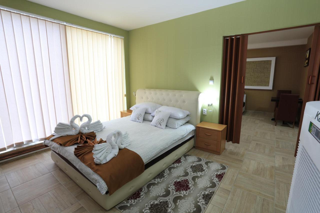 Garni Hotel Saradis Kruševac Esterno foto